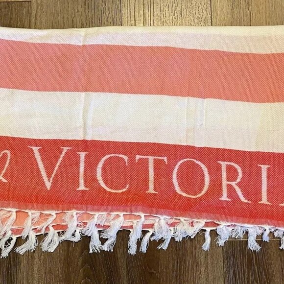 Victoria's Secret 100% Cotton Logo Striped Pattern Beach Blanket 50x60 - Picture 2 of 7